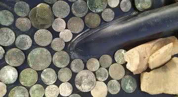 As moedas encontradas na escavação rodoviária - Associação Histórica e de Exploração “Jaćwież”