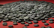 Moedas romanas de prata encontradas na Alemanha - Divulgação / Kunstsammlungen und Museen Augsburg, Stadtarchäologie