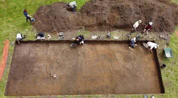 Escavações que revelaram local do mosteiro do século 8 na Inglaterra - Divulgação/Universidade de Reading
