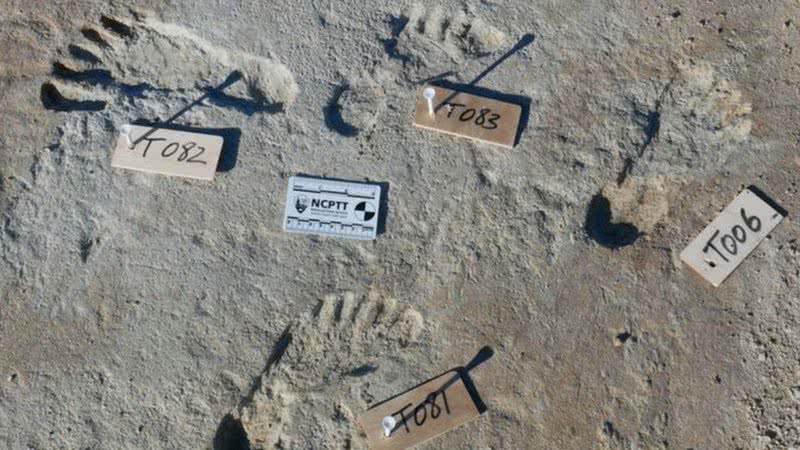 Pegadas encontradas no Parque Nacional de White Sands, nos EUA - Divulgação/ Bournemouth University via BBC