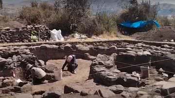 Fotografia do local de escavação - Divulgação/ Youtube/ Agência de Notícias Andina