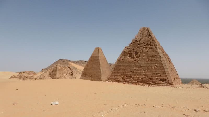 Pirâmides do reino Kush em Jebel Barkal - Hans Birger Nilsen via Wikimedia Commons