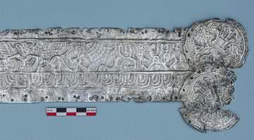 Seção do artefato de prata encontrado na Rússia - Divulgação / Instituto de Arqueologia da Academia de Ciências da Rússia