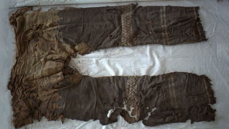 Fotografia da calça de montaria analisada - Divulgação/ M. Wagner/ Archaeological Research in Asia