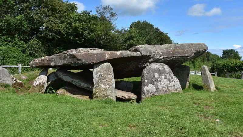 Pedra de Arthur, localizada em sítio arqueológico em Herefordshire, na Inglaterra - Divulgação/Universidade de Manchester
