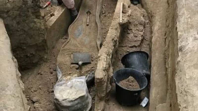 Sarcófago de chumbo descoberto na Catedral de Notre Dame - Divulgação/ Ministério da Cultura da França/ DRAC IDF / Dorothée Chaoui-Derieux