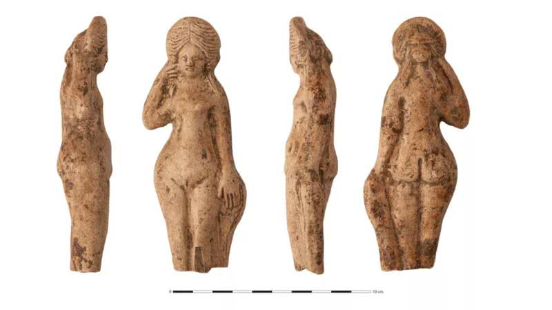 Imagens de estátua de Vênus, deusa romana, encontrada no lixão - Divulgação/Emmanuelle Collado/Inrap