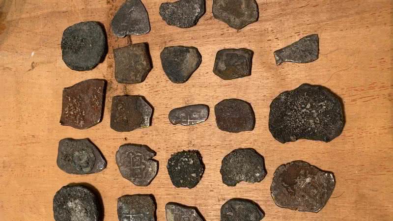 Moedas de prata encontradas na costa da Flórida - Divulgação