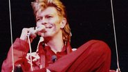 David Bowie, cantor de rock britânico também conhecido como 'Camaleão do Rock' - Foto por Jo Atmon pelo Wikimedia Commons