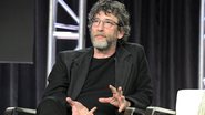 Neil Gaiman, autor britânico que criou 'Sandman', série de quadrinhos recentemente adaptada pela Netflix - Getty Images