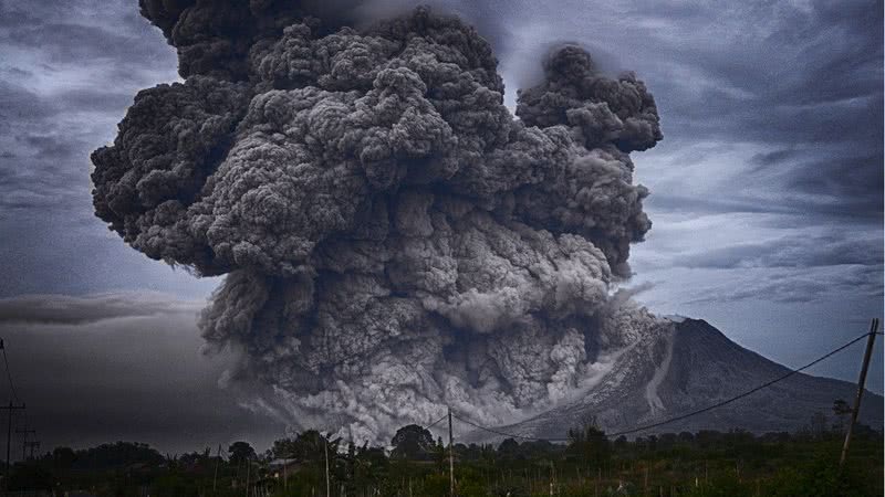 Imagem ilustrativa de uma erupção - Pixabay