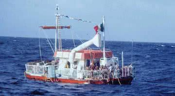 O barco Acali, utilizado no experimento - Divulgação - Fasad
