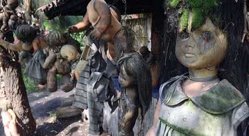 Algumas das boneca expostas na Isla de las Muñecas - Divulgação/ Isladelasmunecas.com