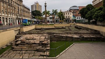 Sítio Arqueológico do Cais do Valongo, no Rio de Janeiro - Foto por Donatas Dabravolskas pelo Wikimedia Commons