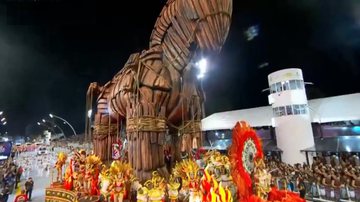 Cavalo de Troia em carro alegórico da Independente Tricolor - Divulgação / Vídeo / TV Globo