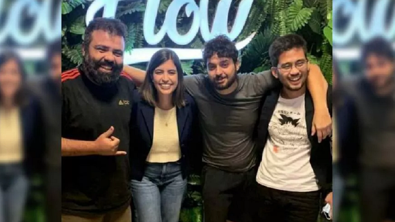 Tabata Amaral com os outros participantes de seu episódio do Flow Podcast - Divulgação / Redes Sociais