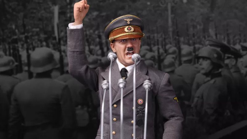 Boneco de Adolf Hitler - Divulgação / 3R