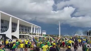 Manifestantes invadindo o Palácio do Planalto - Reprodução/Video