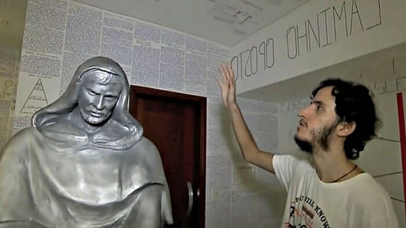 Bruno mostra escultura de Bruno Giordano - Divulgação / TV Globo