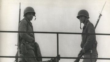 Fotografia de militares durante a Ditadura Militar - Domínio público / Acervo Arquivo Nacional
