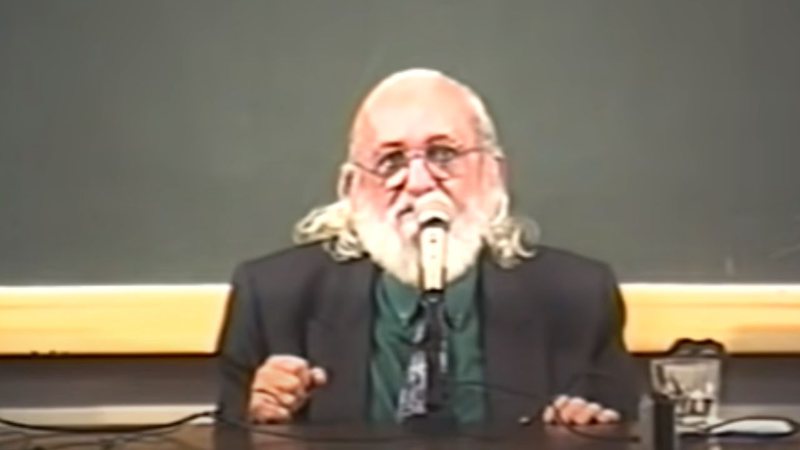 Filósofo e educador Paulo Freire, em entrevista - Divulgação/Youtube/USP CDCC São Carlos