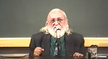 Filósofo e educador Paulo Freire, em entrevista - Divulgação/Youtube/USP CDCC São Carlos