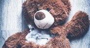 Imagem ilustrativa de ursinho de pelúcia rasgado para representar maus-tratos a uma criança. - Divlgação/ Pixabay