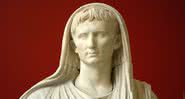 Augusto retratado como Pontifex Maximus - Getty Images