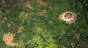 Imagem aérea da aldeia Yanomami - Wikimedia Commons