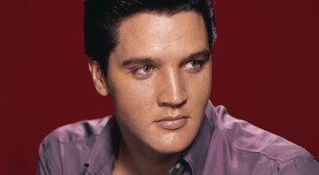 Retrato fotográfico de Elvis Presley, em 1956 - Getty Images