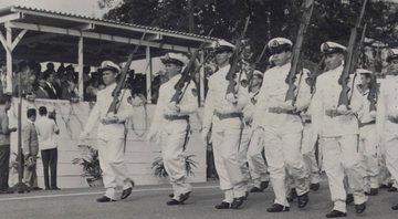 Desfile do primeiro aniversário do Golpe de 1964 - Wikimedia Commons