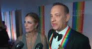 Tom Hanks e Rita Wilson em evento beneficente - Divulgação/Youtube