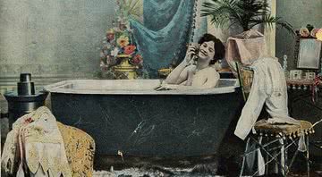 Retrato de uma moça vitoriana tomando banho - Getty Images