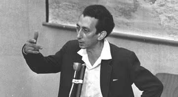 Abba Kovner durante o julgamento de Adolf Eichmann em Jerusalém, 1961 - Getty Images