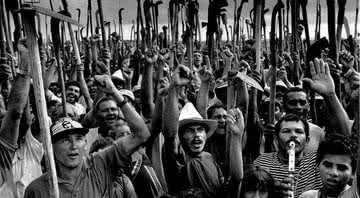 Trabalhadores rurais na manifestação em Eldorado dos Carajás - Divulgação
