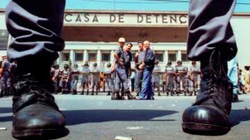 Policiais na Casa de Detenção - Divulgação/Memorial da Democracia