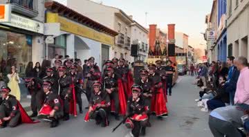 Desfile da Associação Cultural El Chaparral - Divulgação/Youtube