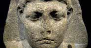 Busto de Cesarião, filho de Cleópatra e Júlio César - Foto por Sdwelch1031 pelo Wikimedia Commons