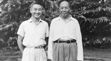 Li Zhisui ao lado de Mao Tsé-Tung - Arquivo Público