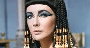 Elizabeth Taylor (1932-2011) interpretando Cleópatra - Getty Images