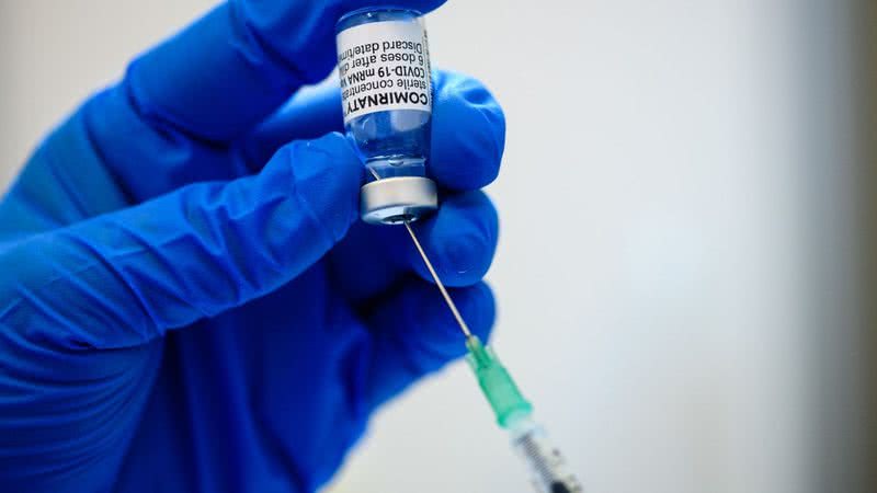 Imagem ilustrativa de vacina - Getty Images