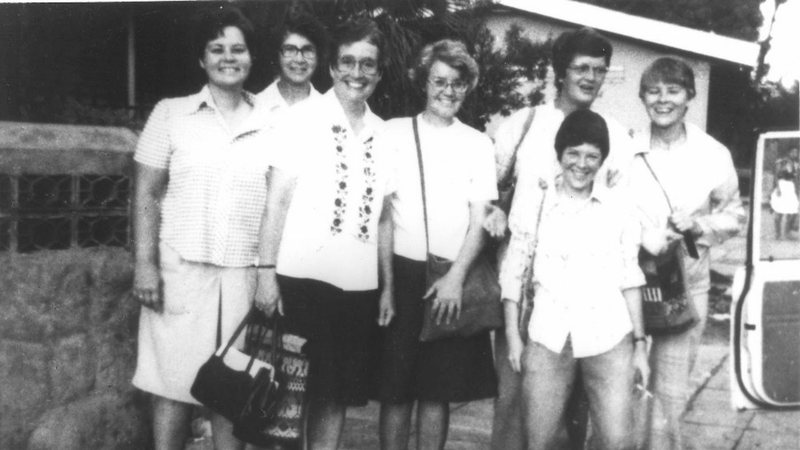 Fotografia de todas as freiras que foram na missão de caridade para El Salvador - Divulgação/ Maryknoll Mission Archives