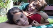 Isabella com a mãe, Ana Carolina Cunha - Divulgação/Youtube