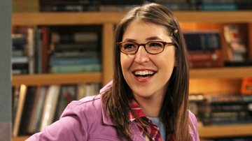 Imagem mostrando personagem Amy Fowler em The Big Bang Theory - Divulgação/ CBS