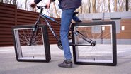 Bicicleta com rodas quadradas - Reprodução/Vídeo/YouTube