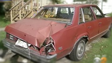 Trecho de vídeo com carro atingido por meteorito em 1992 - Reprodução/Vídeo/YouTube/CBS New York
