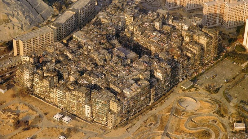 Visão aérea da Cidade das Sombras - Crédito: Iam Lambot via Wikimedia commons