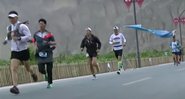 Trecho de gravação mostrando início da corrida - Divulgação / Youtube/ TvBrasil