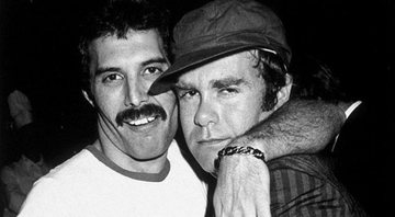 Os amigos Freddie Mercury e Elton John - Divulgação