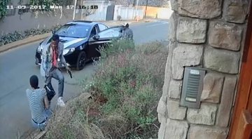 Momento do assalto, em 2017 - Divulgação/Youtube